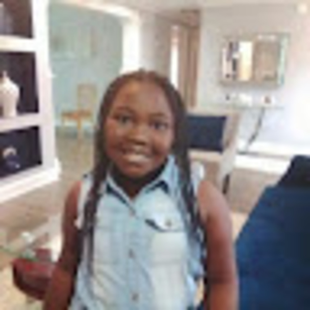 Meet your Posher, Skyrah